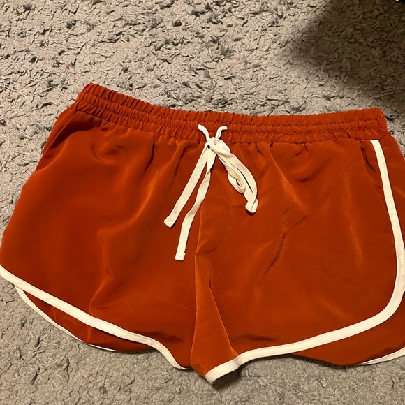 Multiple shorts - Picture 2 of 6